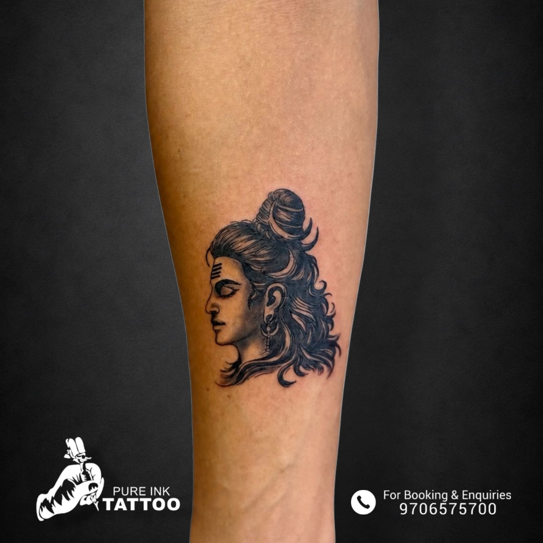 Geometric Portrait Accent by Kaushik Das